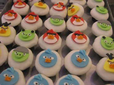 Cupcakes με angry birds